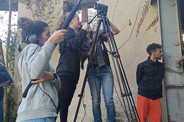 Secteur Jeunesse – Réalisation d’un court métrage avec l’association « Caméra au poing »